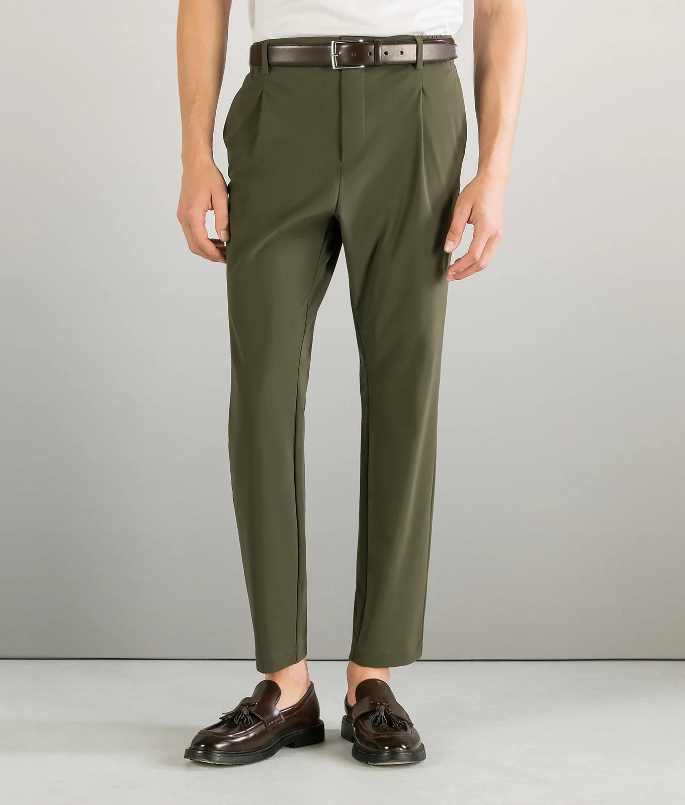 Pantaloni Mitte Cruna in Tessuto Tecnico High-Performance - Verde Militare