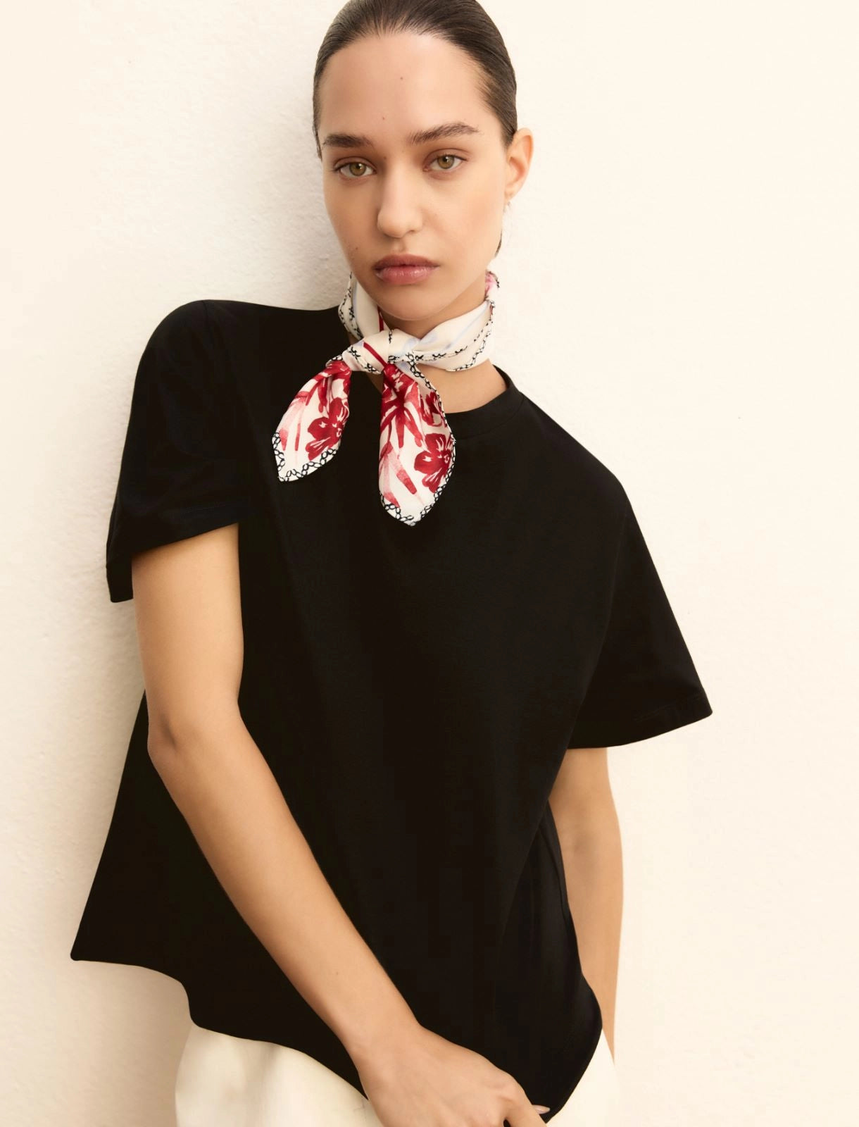 T-shirt in jersey Emme con Foulard - Blu