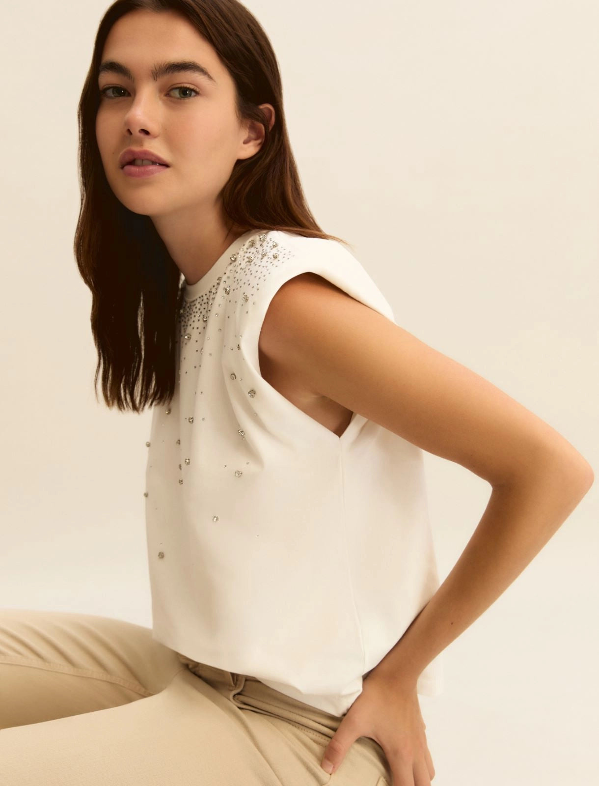 T-shirt Emme Smanicata con Cristalli - Bianco