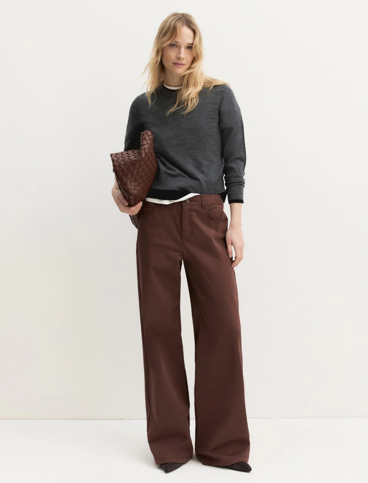 pantalone EMME Marella Modello fuggito Colore marrone